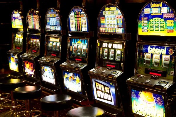 Bandar Ceme live-dealer table on mawar123 with hand rankings displayed